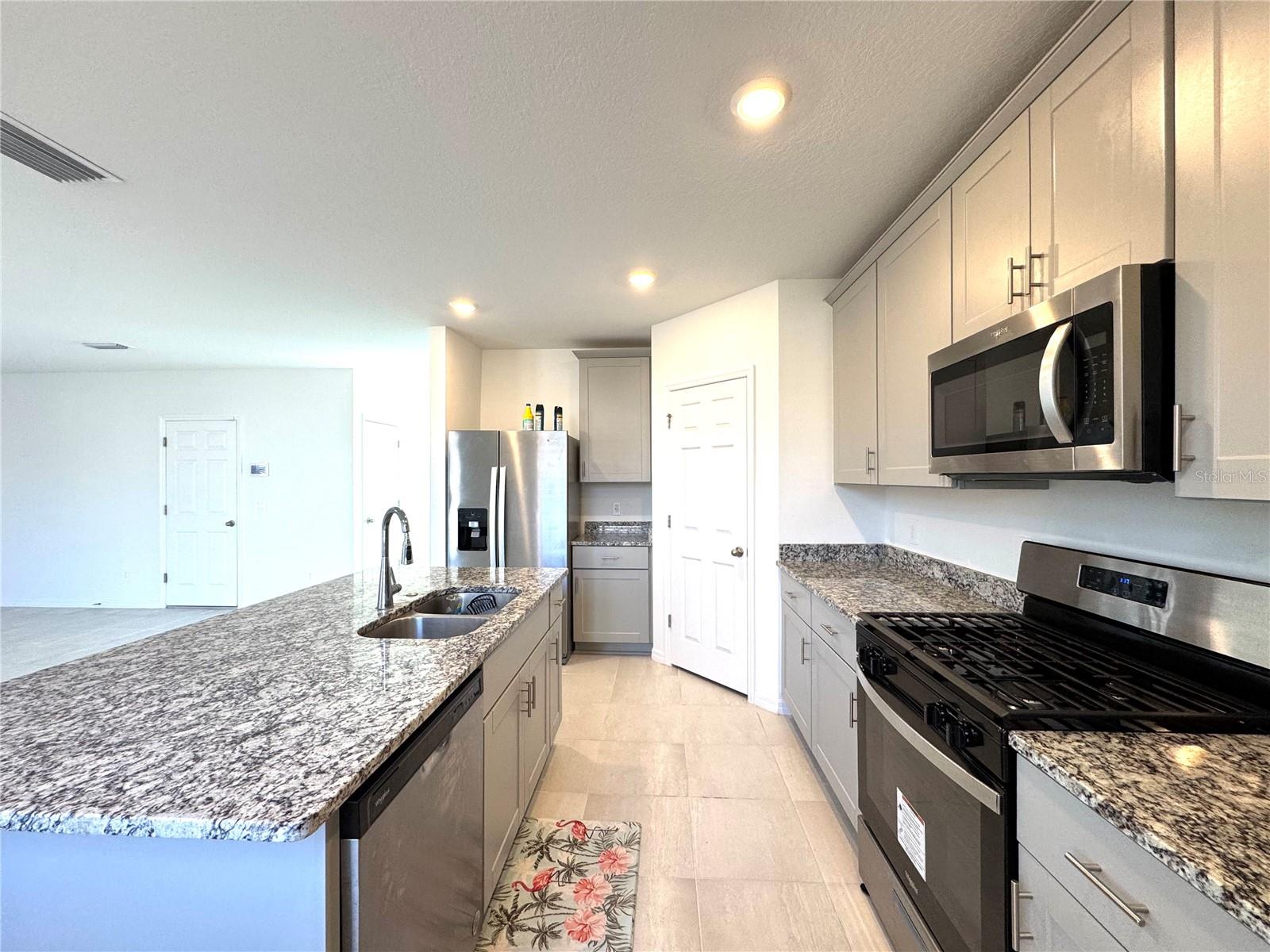 Image 13 of 34 For 2958 Sunstar Drive