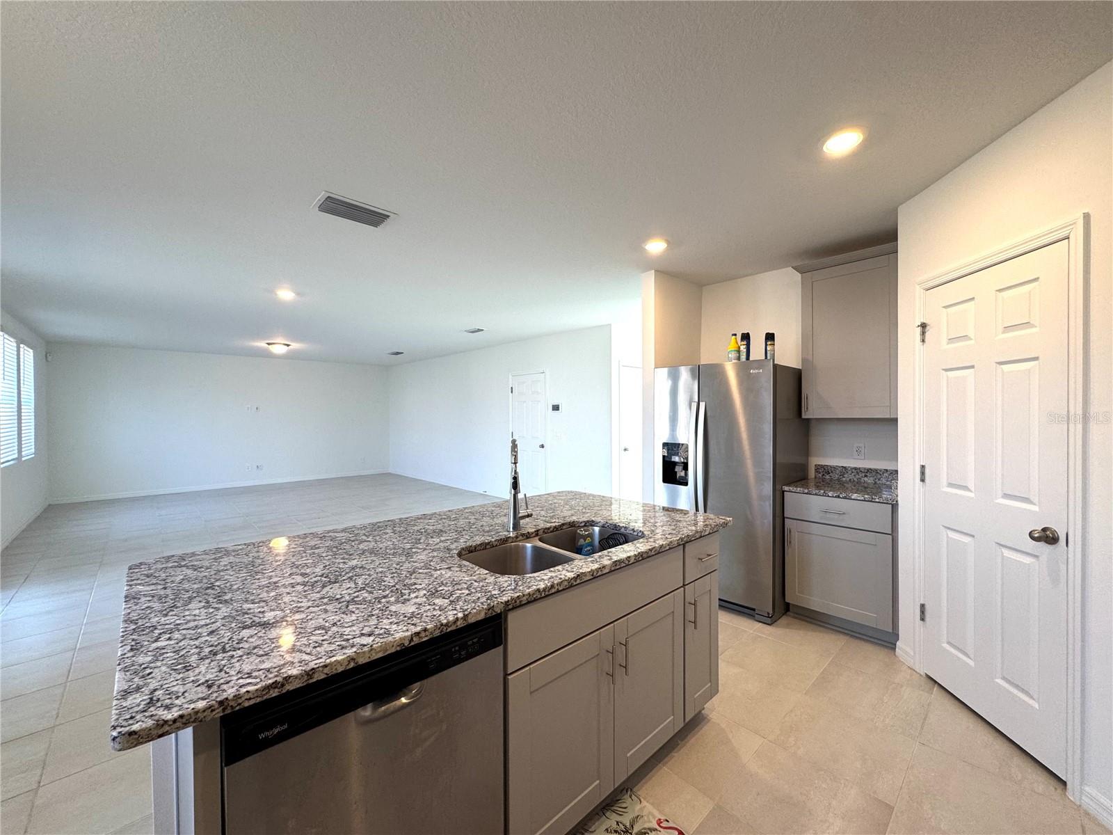 Image 14 of 34 For 2958 Sunstar Drive