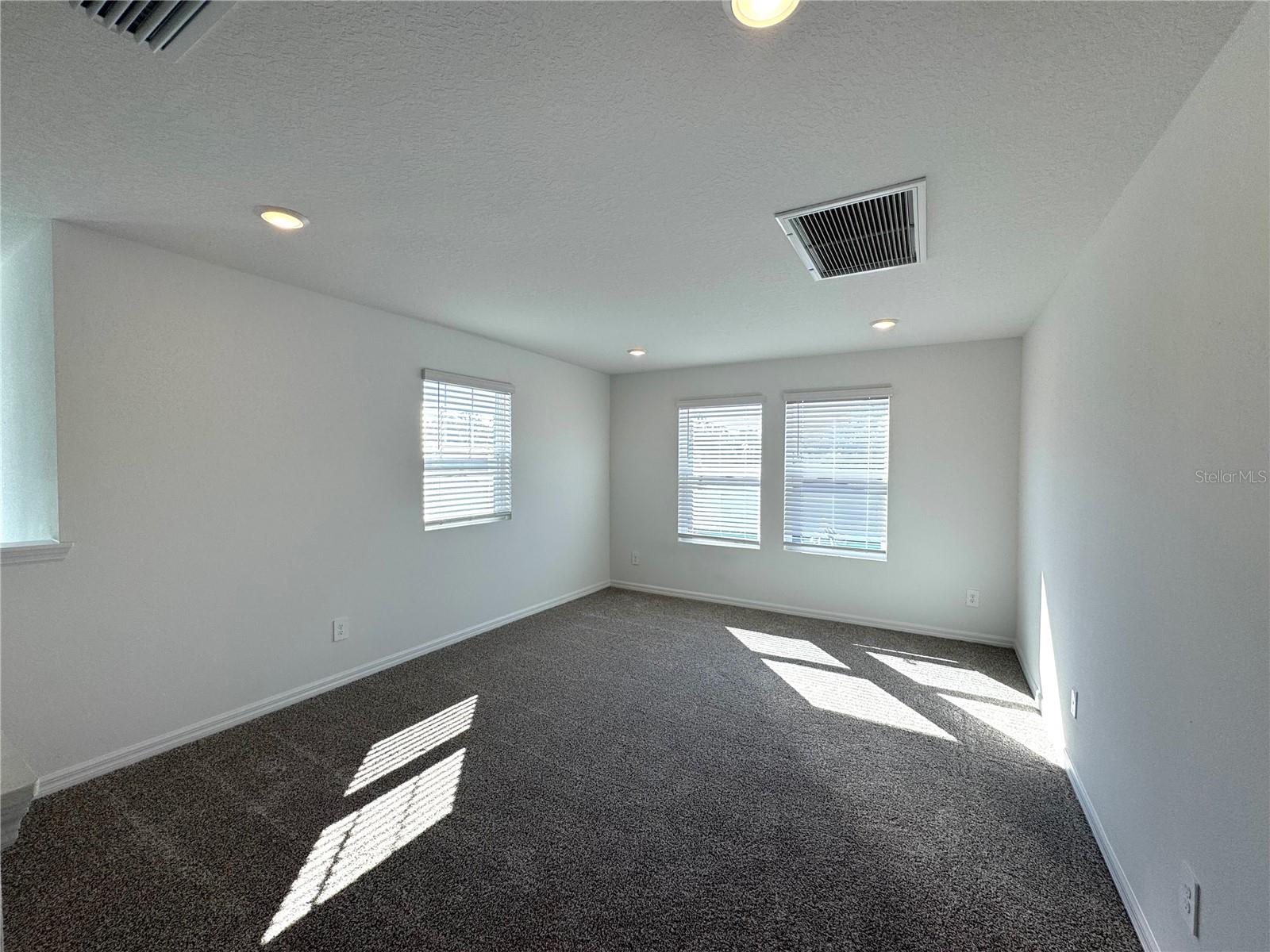 Image 23 of 34 For 2958 Sunstar Drive