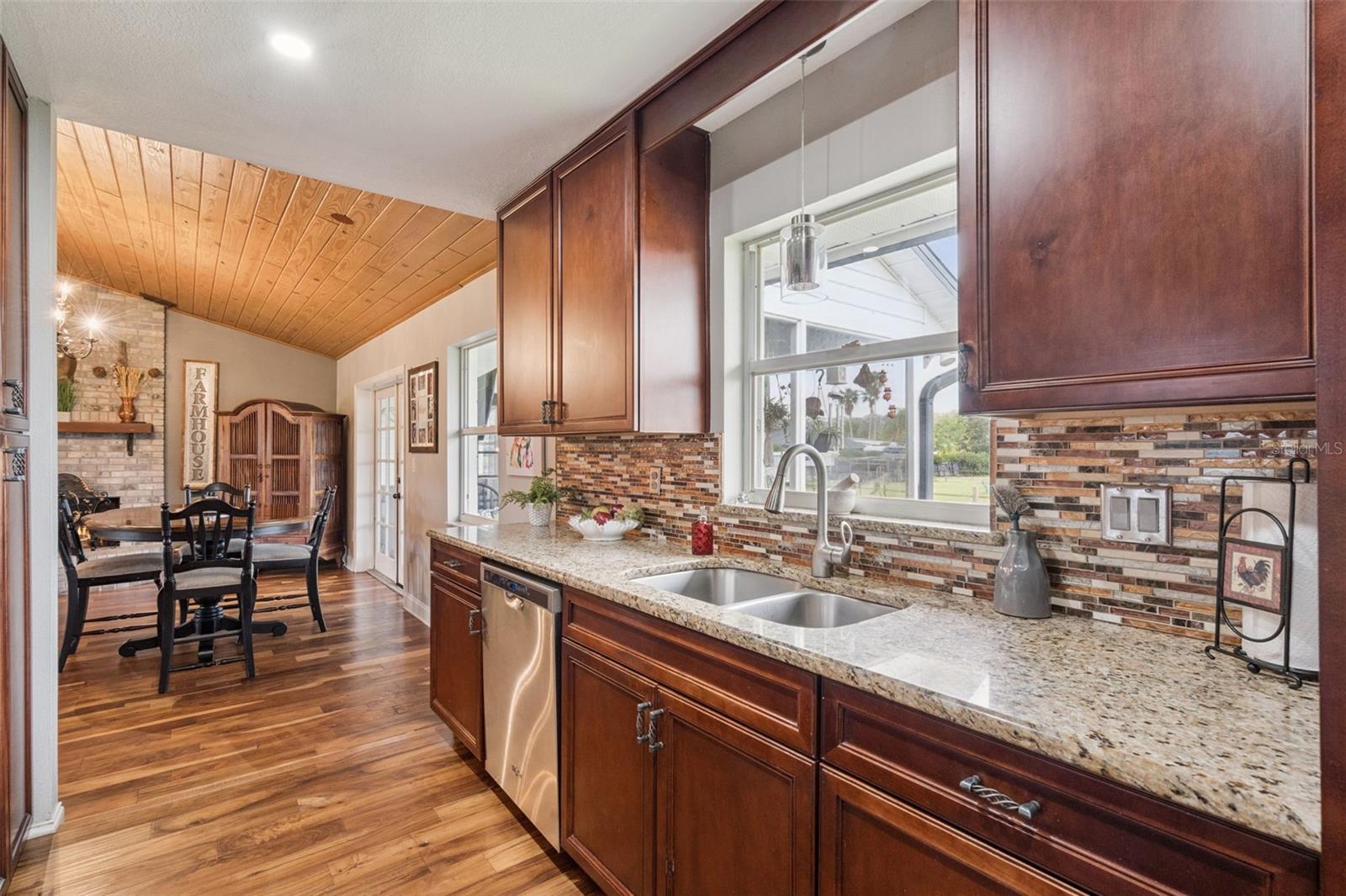 Image 14 of 59 For 1330 Lake Mills Road