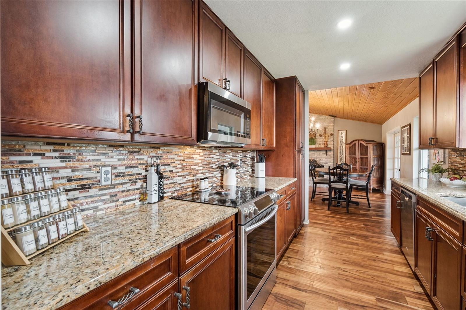 Image 15 of 59 For 1330 Lake Mills Road