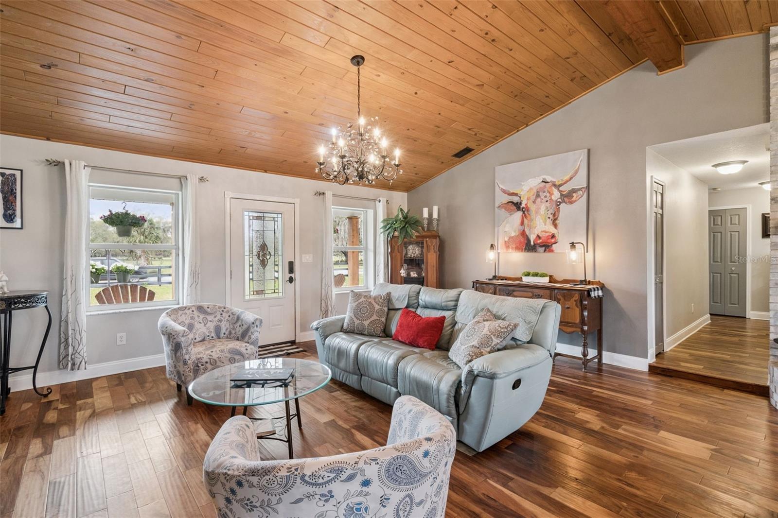 Image 7 of 59 For 1330 Lake Mills Road