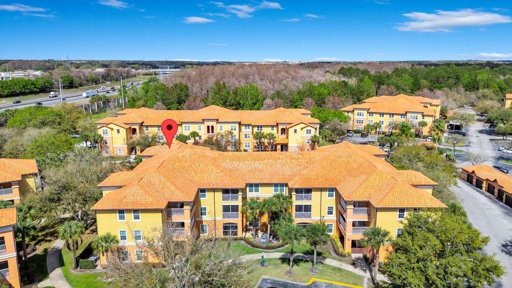 Image 29 of 34 For 5471 Vineland Road 7301