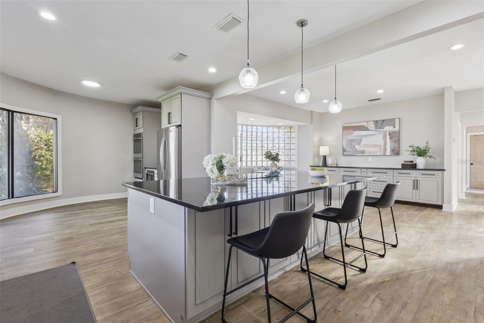 Image 16 of 71 For 303 Waterwood Drive