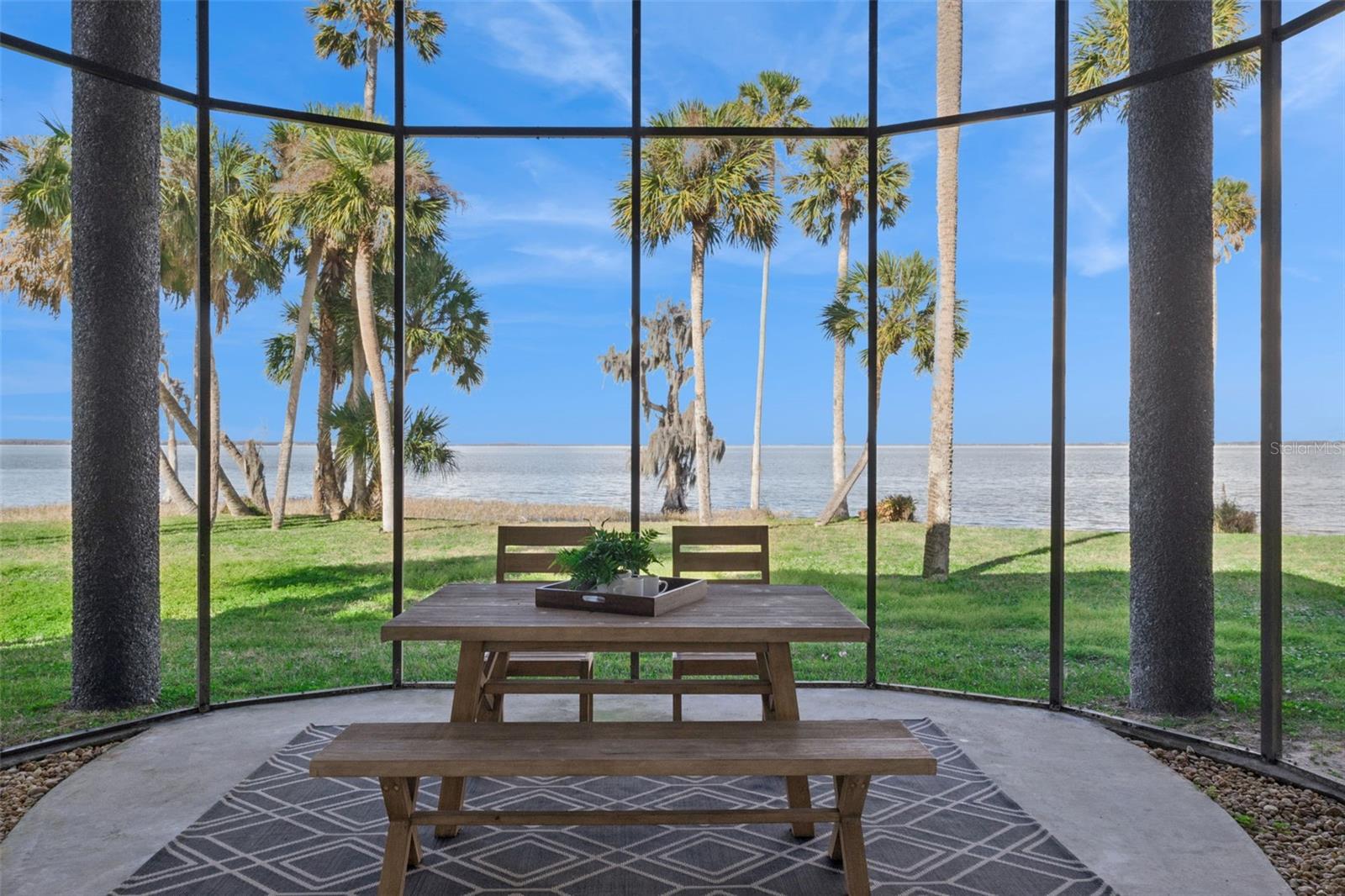 Image 2 of 71 For 303 Waterwood Drive