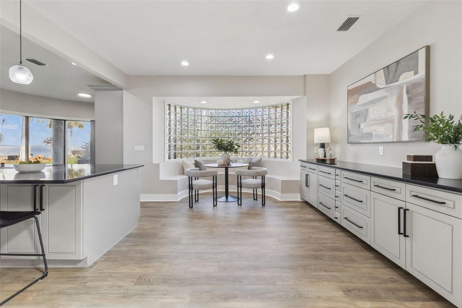 Image 20 of 71 For 303 Waterwood Drive