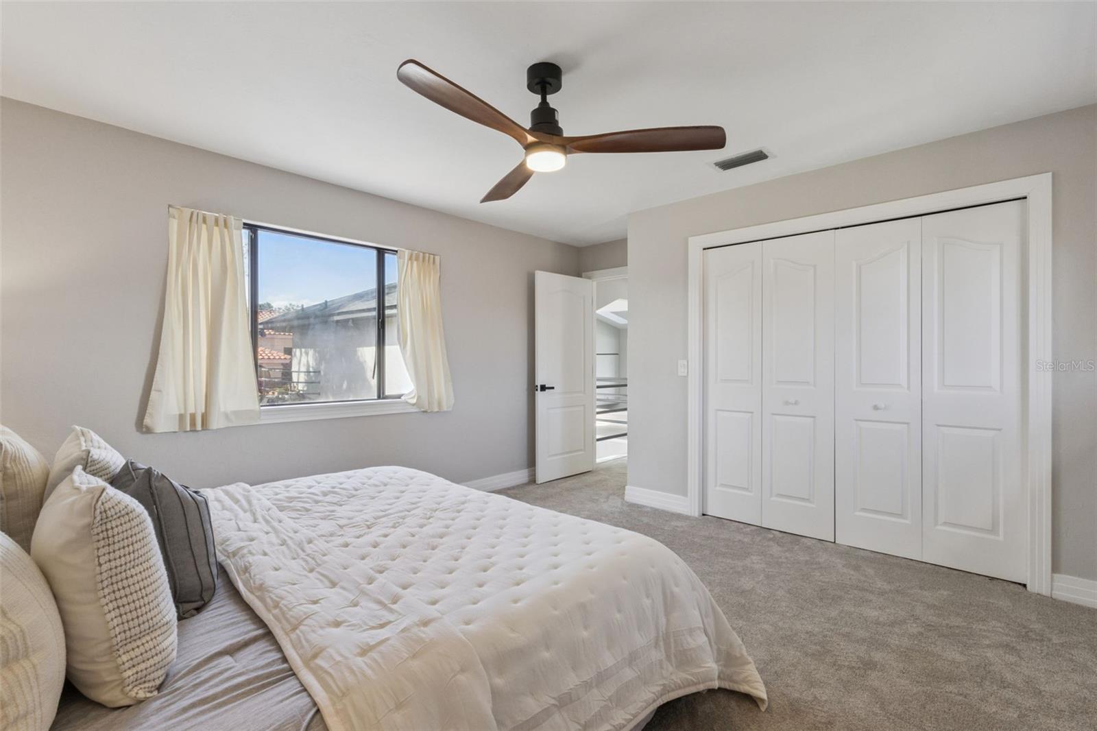 Image 29 of 71 For 303 Waterwood Drive