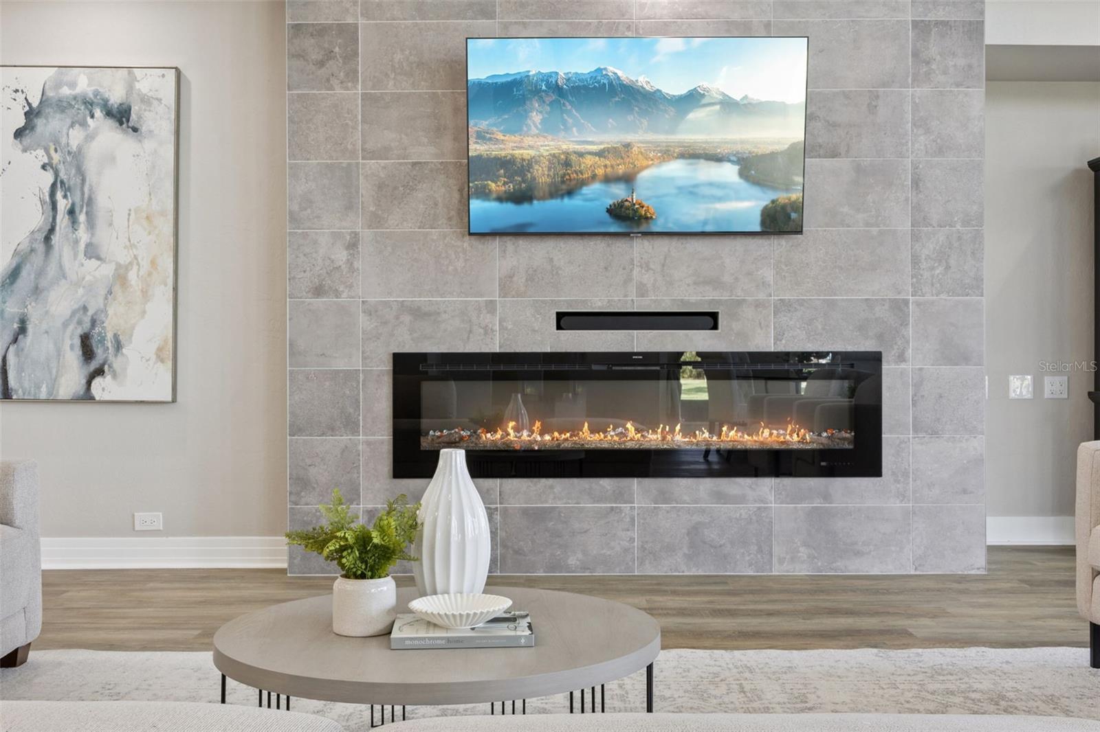 Image 40 of 71 For 303 Waterwood Drive