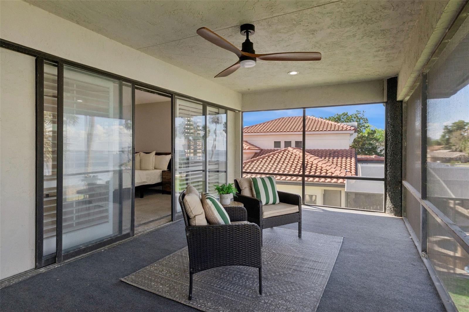 Image 48 of 71 For 303 Waterwood Drive