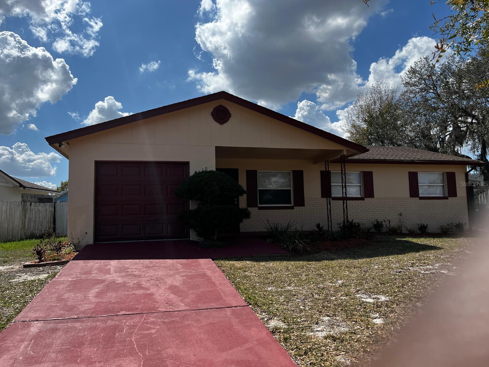 Image 2 of 17 For 4810 Leprechaun Way