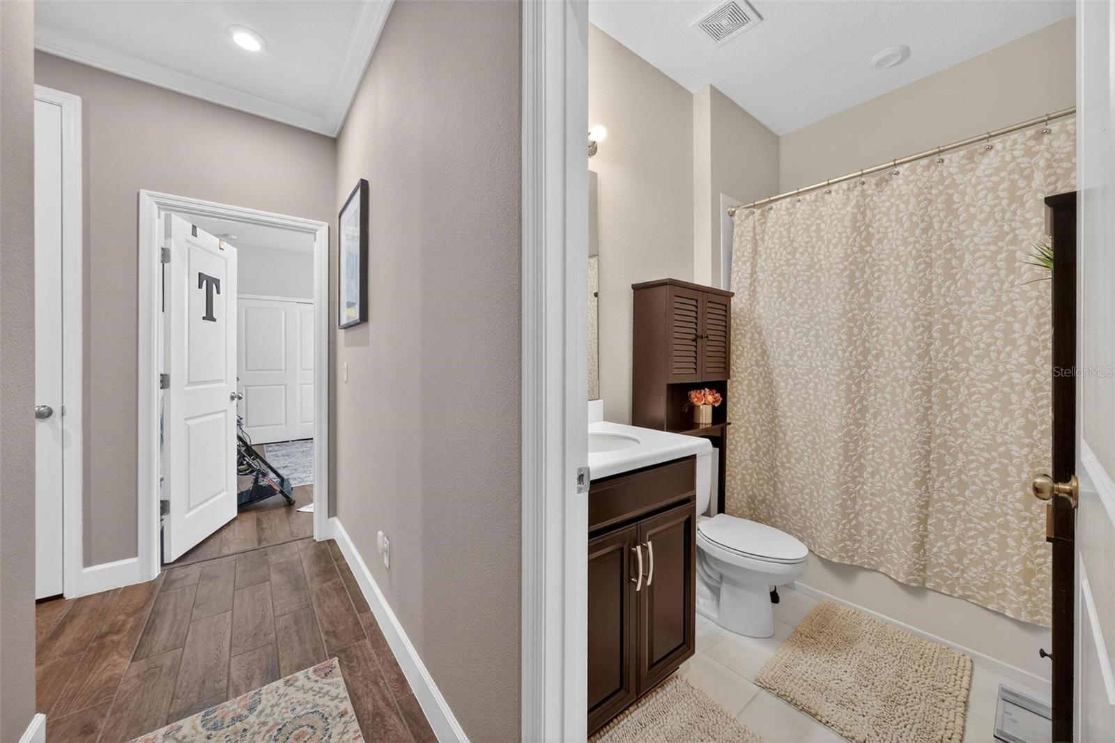 Image 41 of 82 For 1235 Waterview Ridge Circle