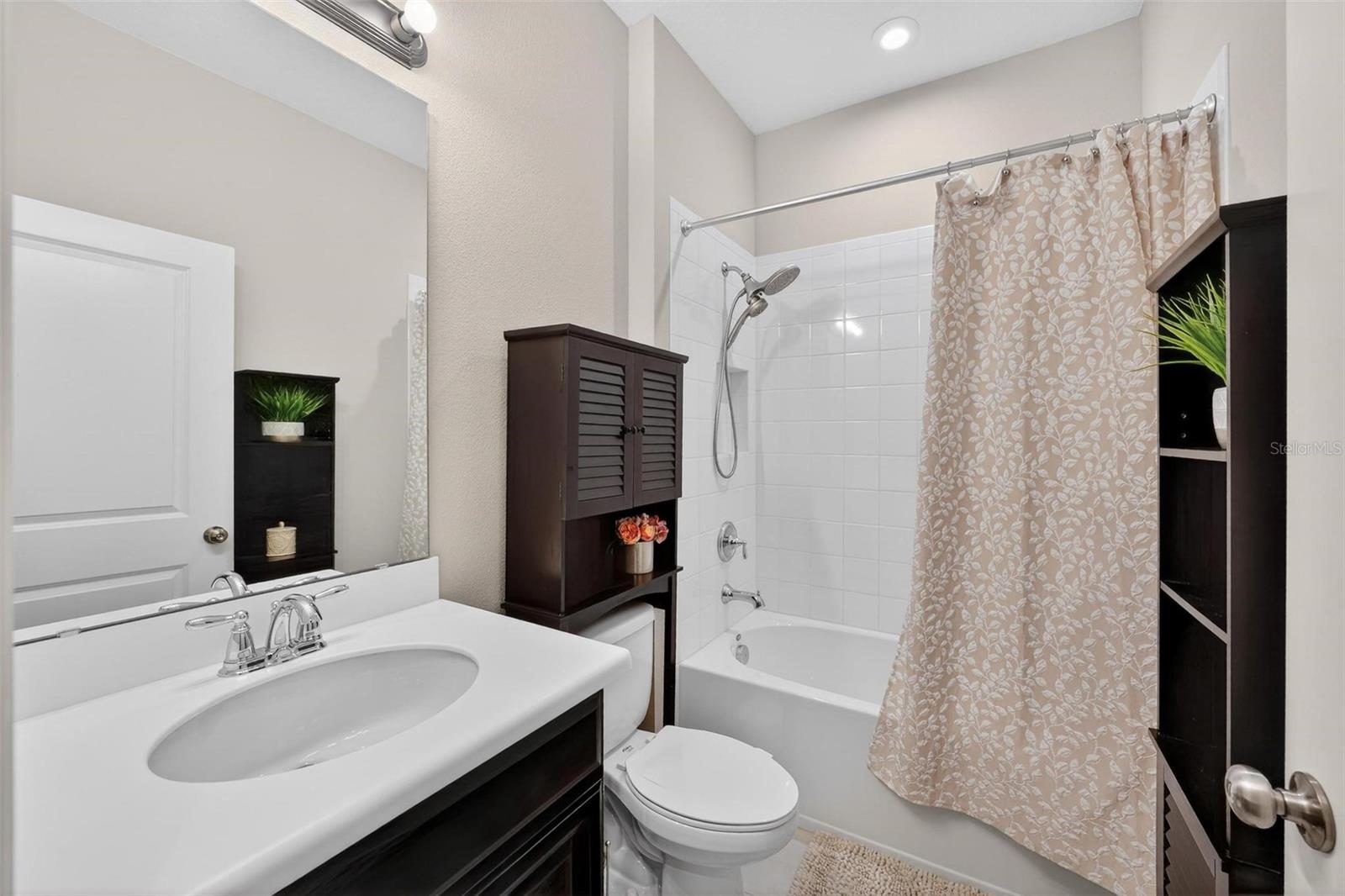 Image 42 of 82 For 1235 Waterview Ridge Circle