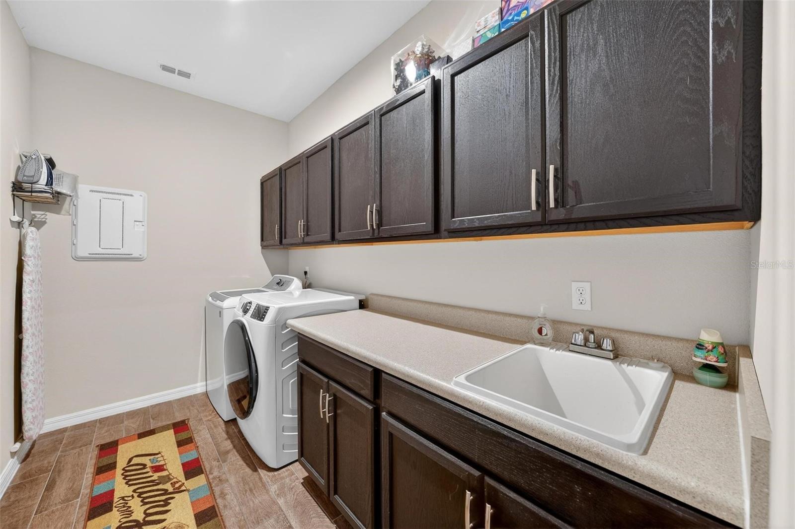 Image 52 of 82 For 1235 Waterview Ridge Circle