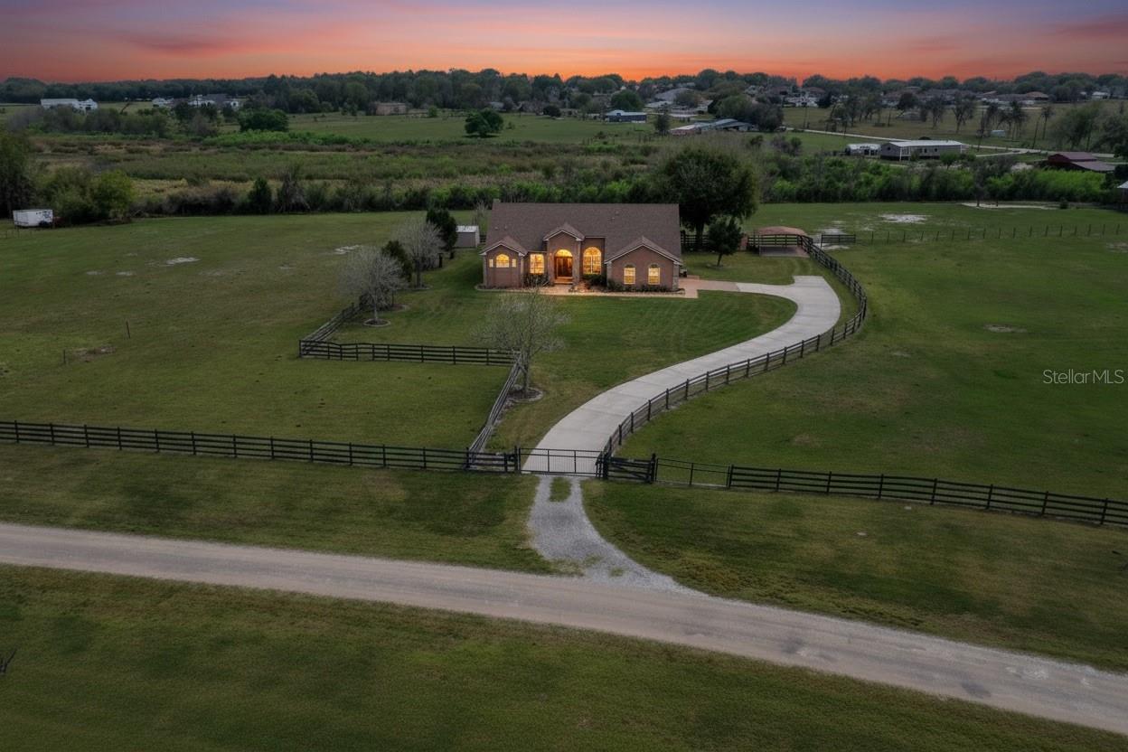 Details for 10616 Old Grove Road, CLERMONT, FL 34711