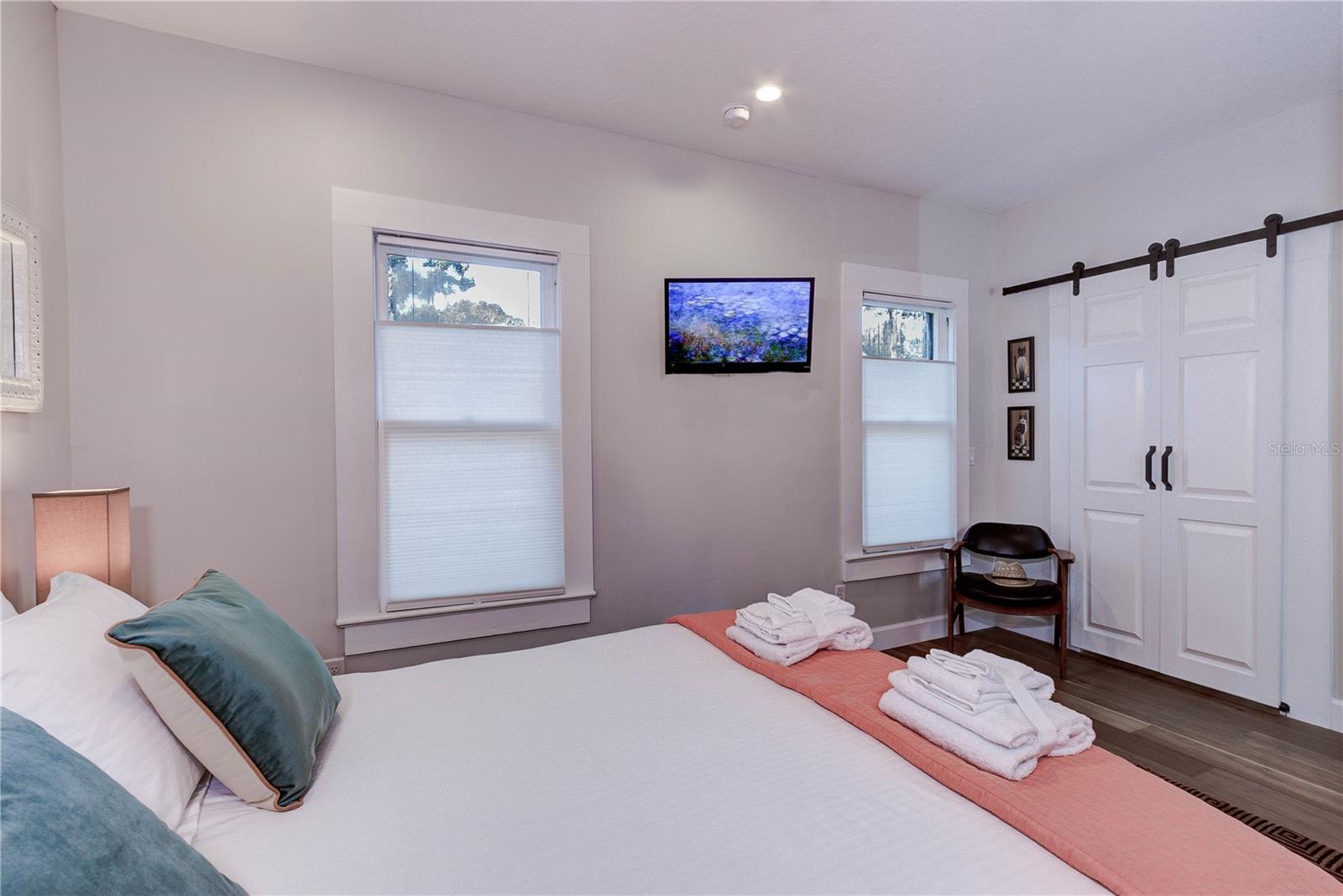 Image 13 of 14 For 1201 Palmetto Avenue