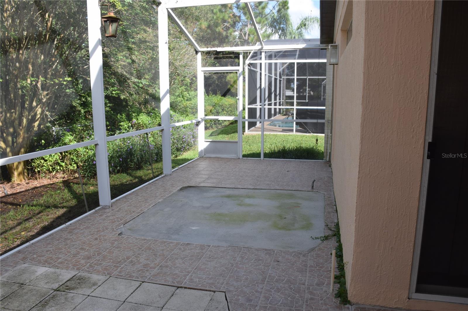 Image 18 of 25 For 2393 Paulette Drive