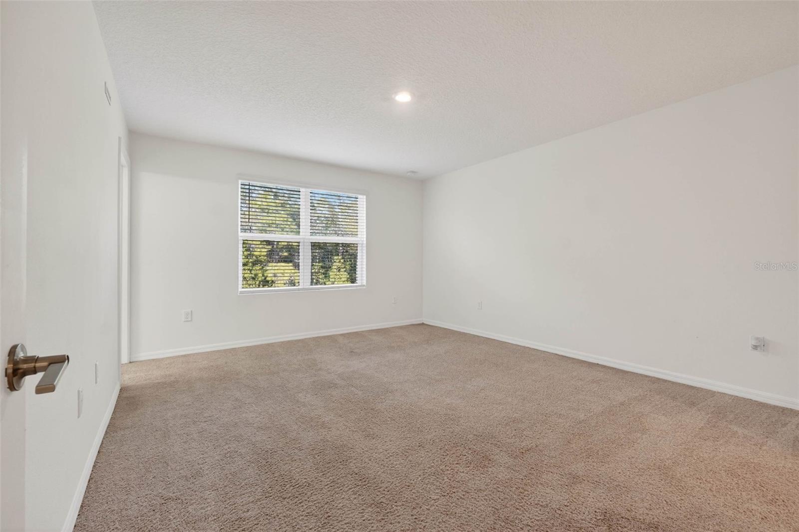 Image 29 of 77 For 3583 Davenport Creek Court