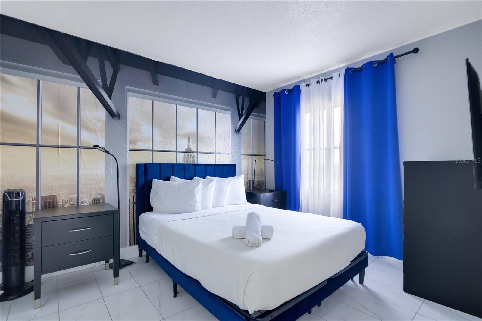 Image 19 of 37 For 6165 Carrier Drive 2605