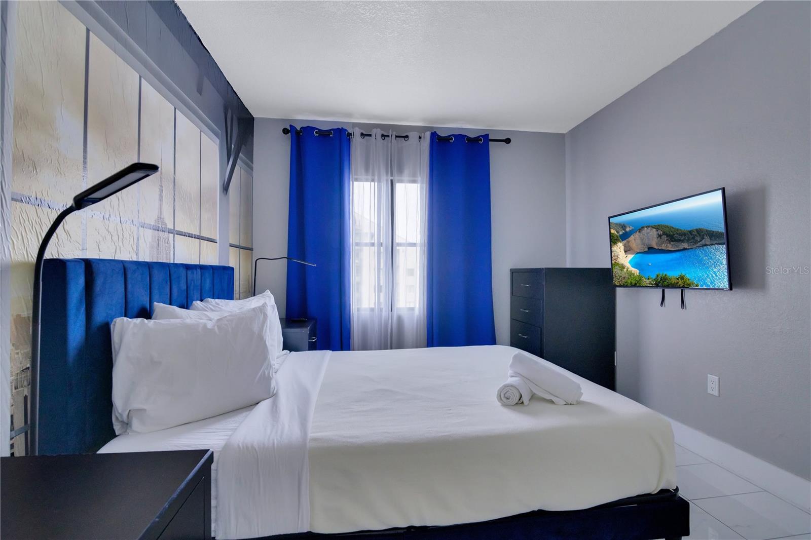 Image 20 of 37 For 6165 Carrier Drive 2605