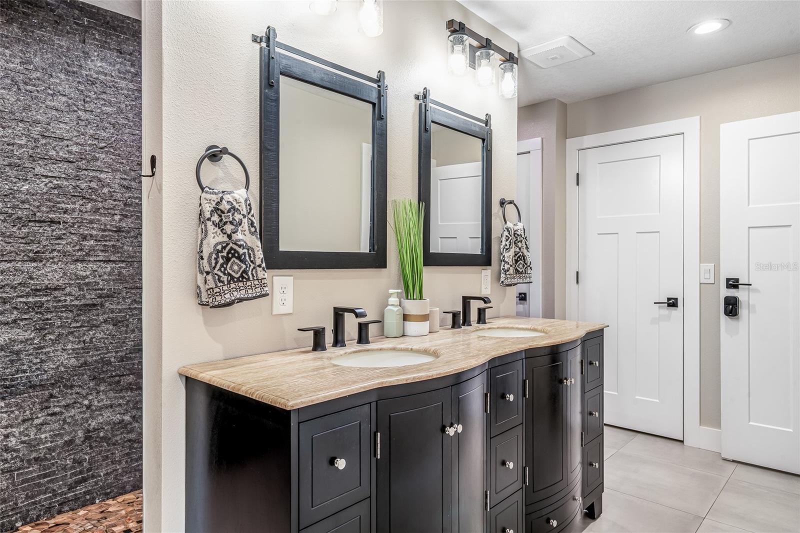 Image 23 of 70 For 27035 State Road 44