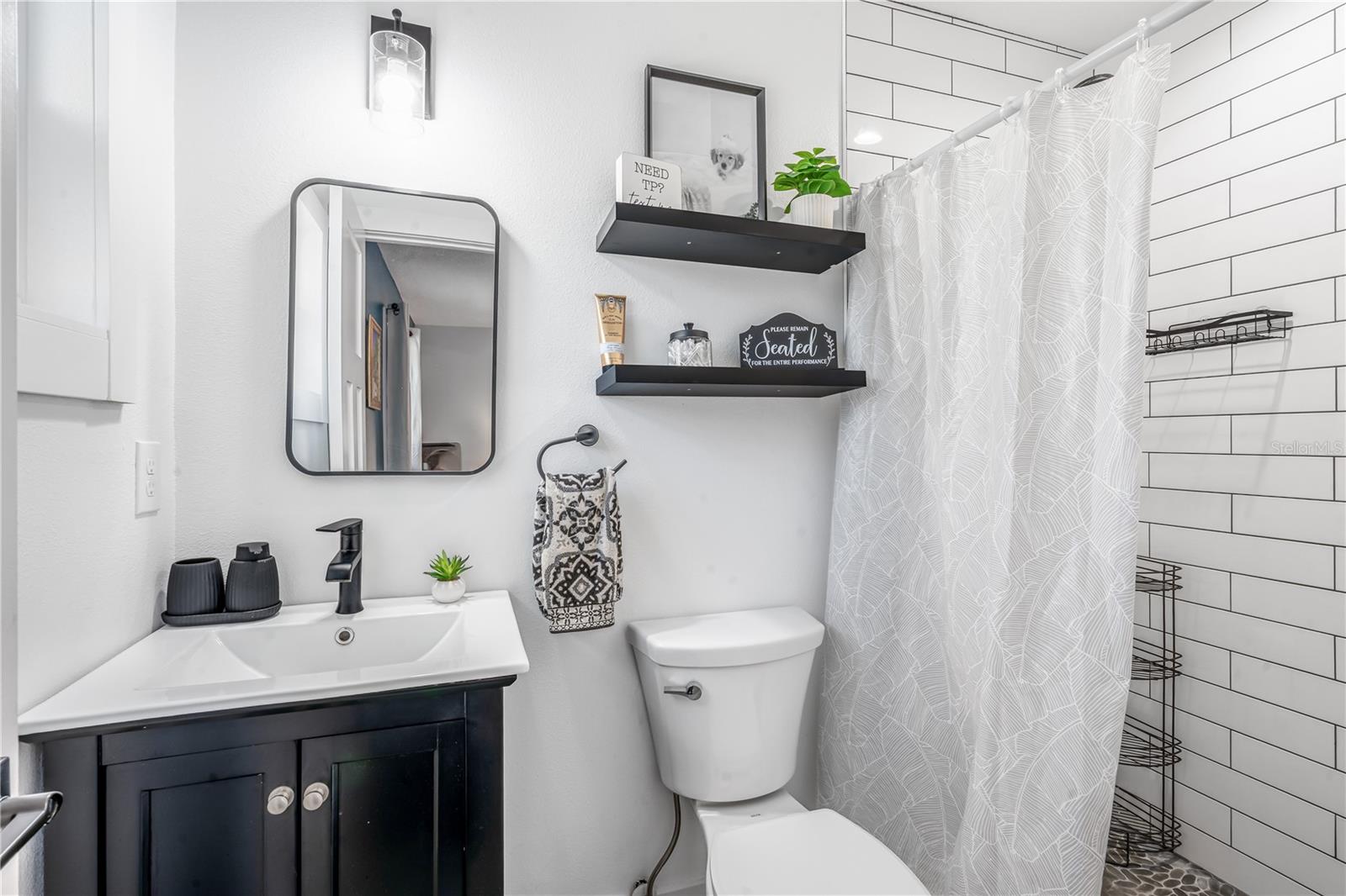 Image 29 of 70 For 27035 State Road 44