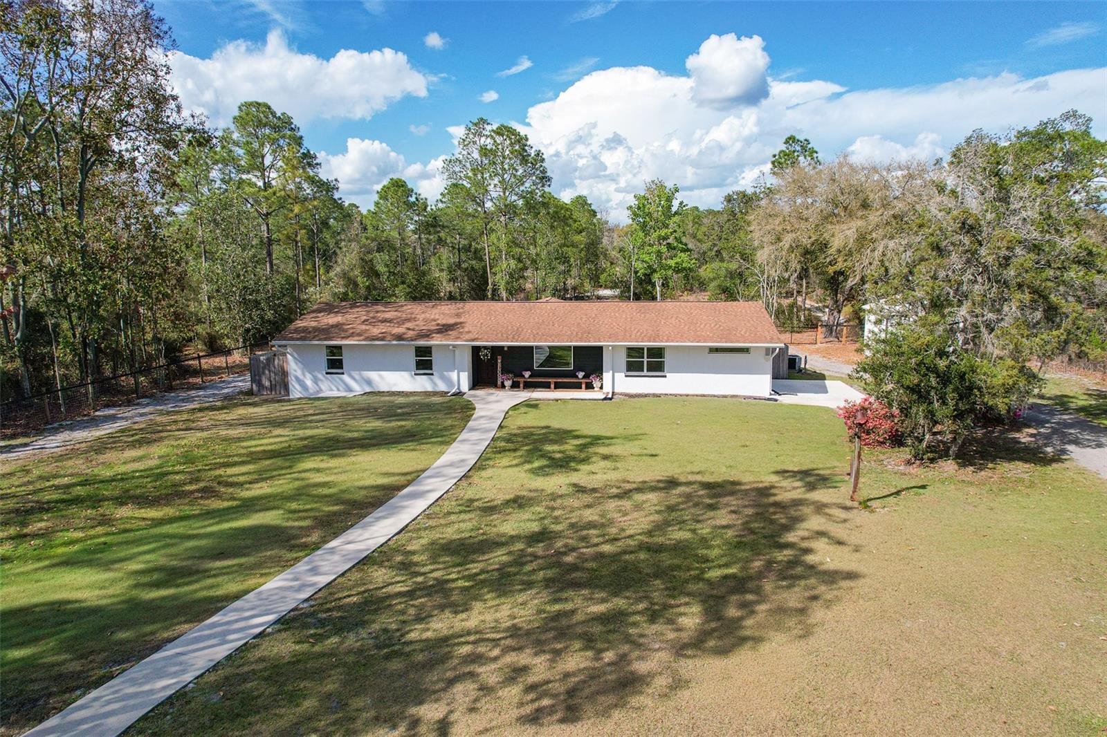 Image 49 of 70 For 27035 State Road 44