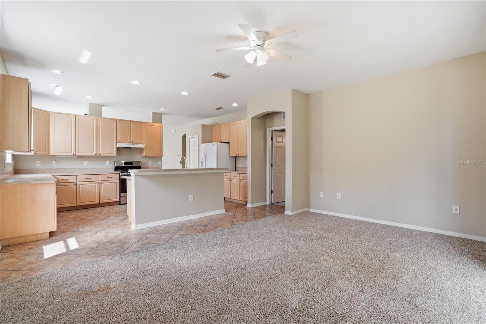 Image 14 of 38 For 6407 Bridgecrest Drive