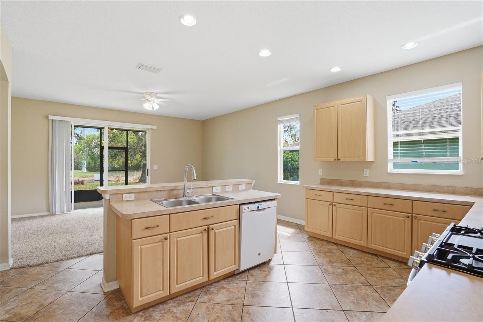 Image 16 of 38 For 6407 Bridgecrest Drive