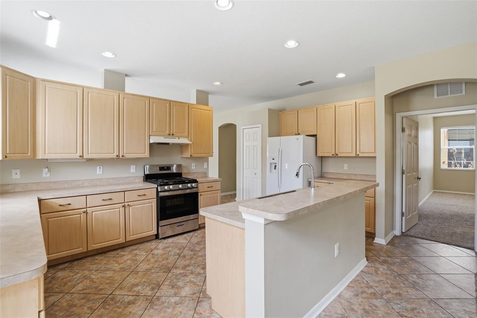 Image 18 of 38 For 6407 Bridgecrest Drive