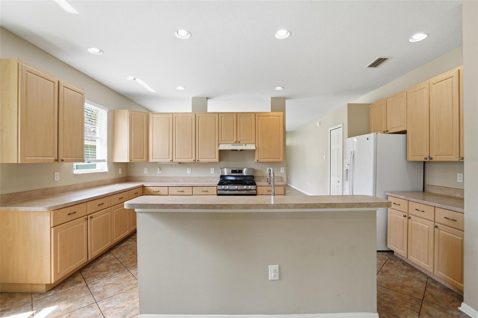 Image 19 of 38 For 6407 Bridgecrest Drive