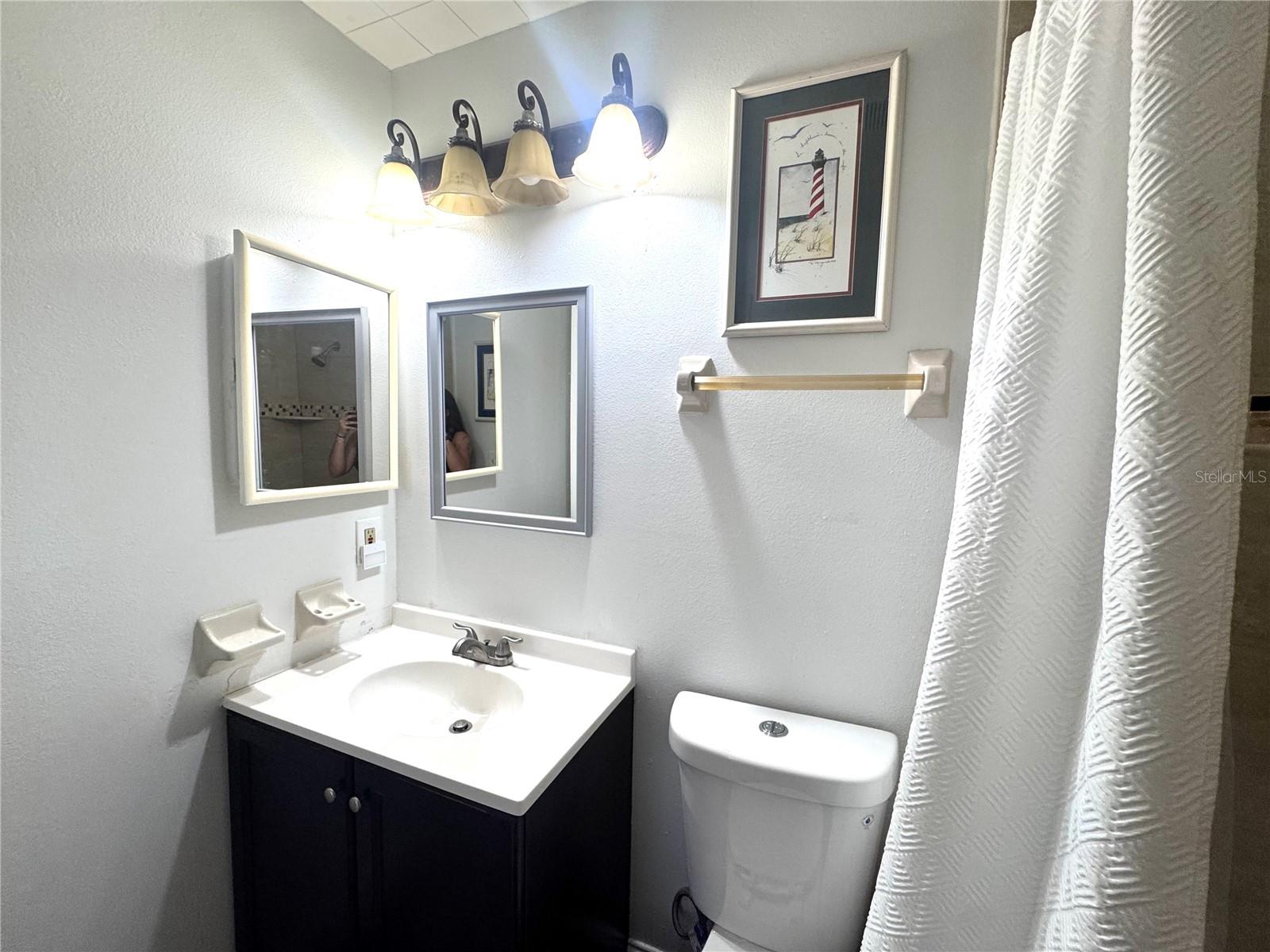 Image 17 of 25 For 2544 Woodgate Boulevard 204