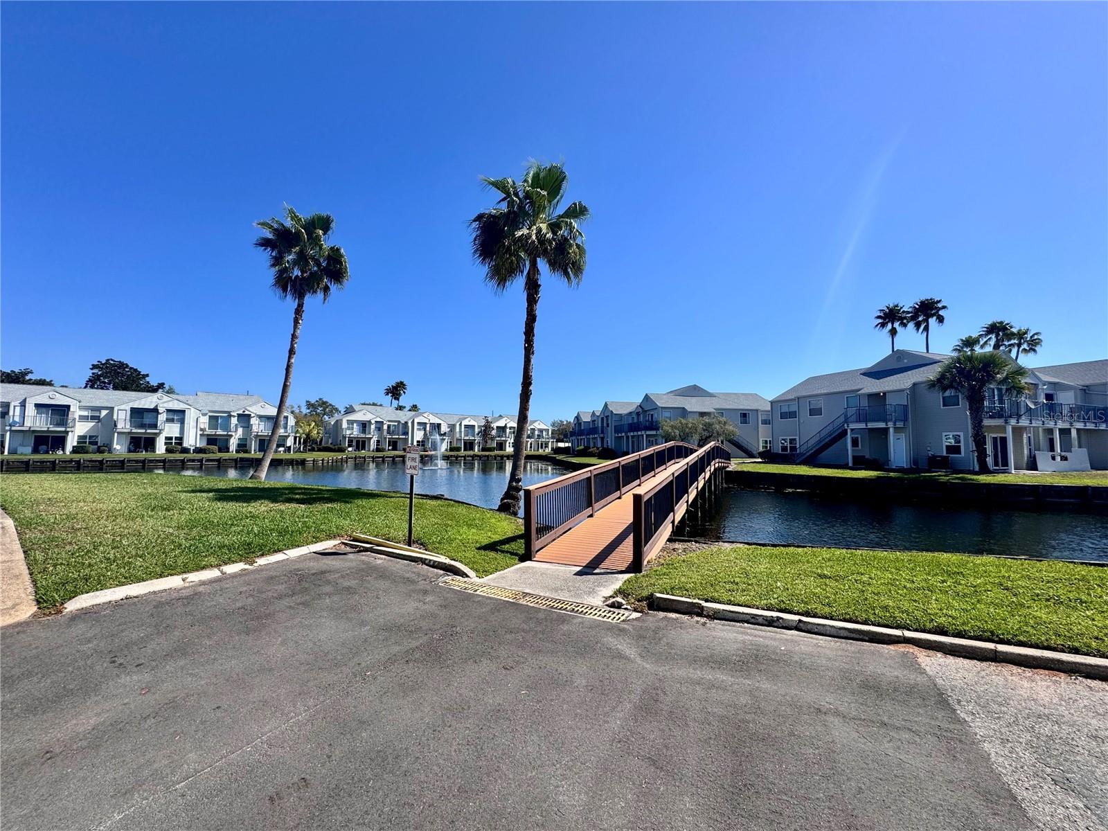 Image 23 of 25 For 2544 Woodgate Boulevard 204