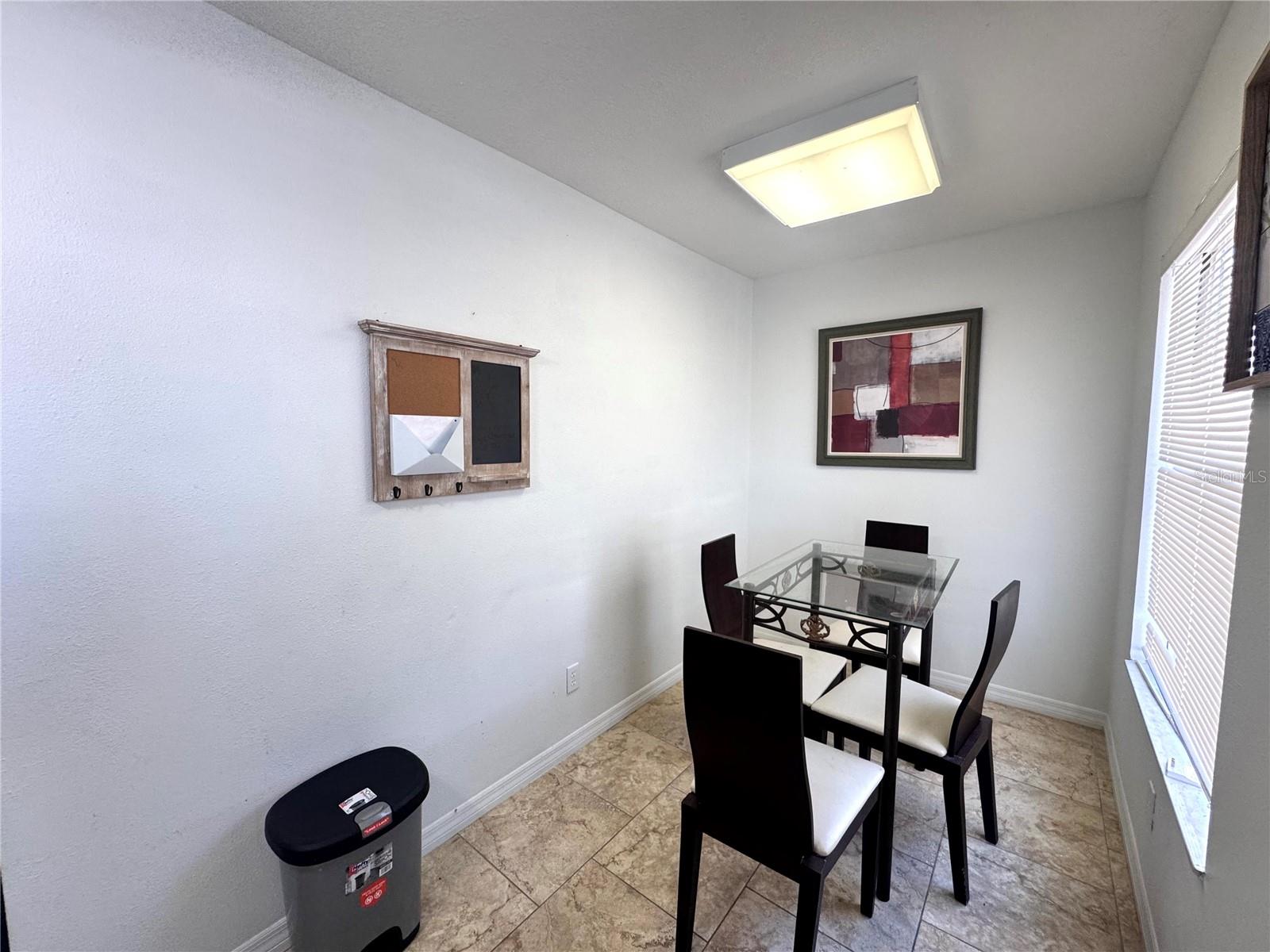 Image 8 of 25 For 2544 Woodgate Boulevard 204