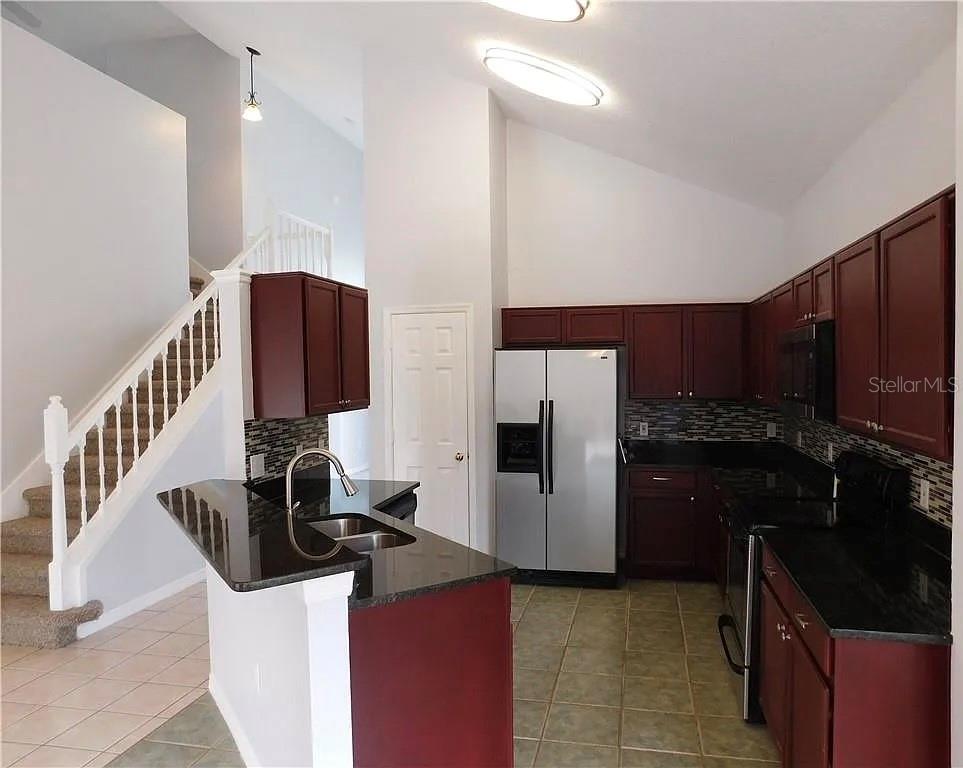 Image 7 of 10 For 546 Eagle Pointe S