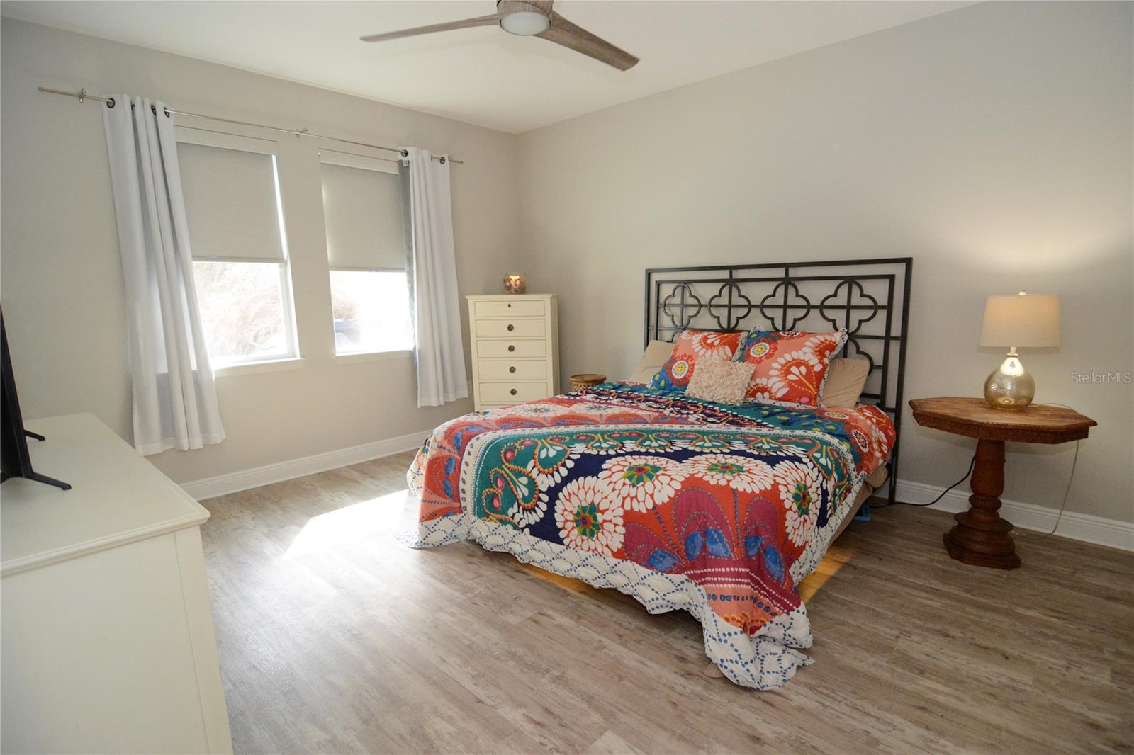 Image 13 of 28 For 741 Daybreak Place