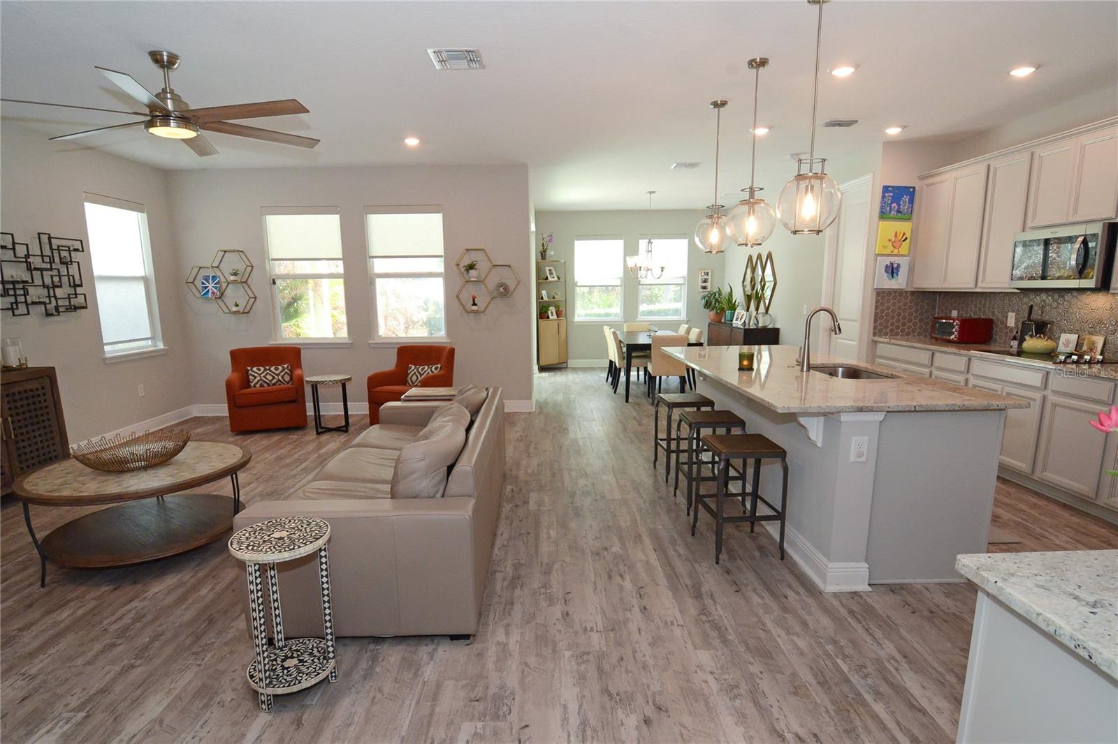 Image 4 of 28 For 741 Daybreak Place