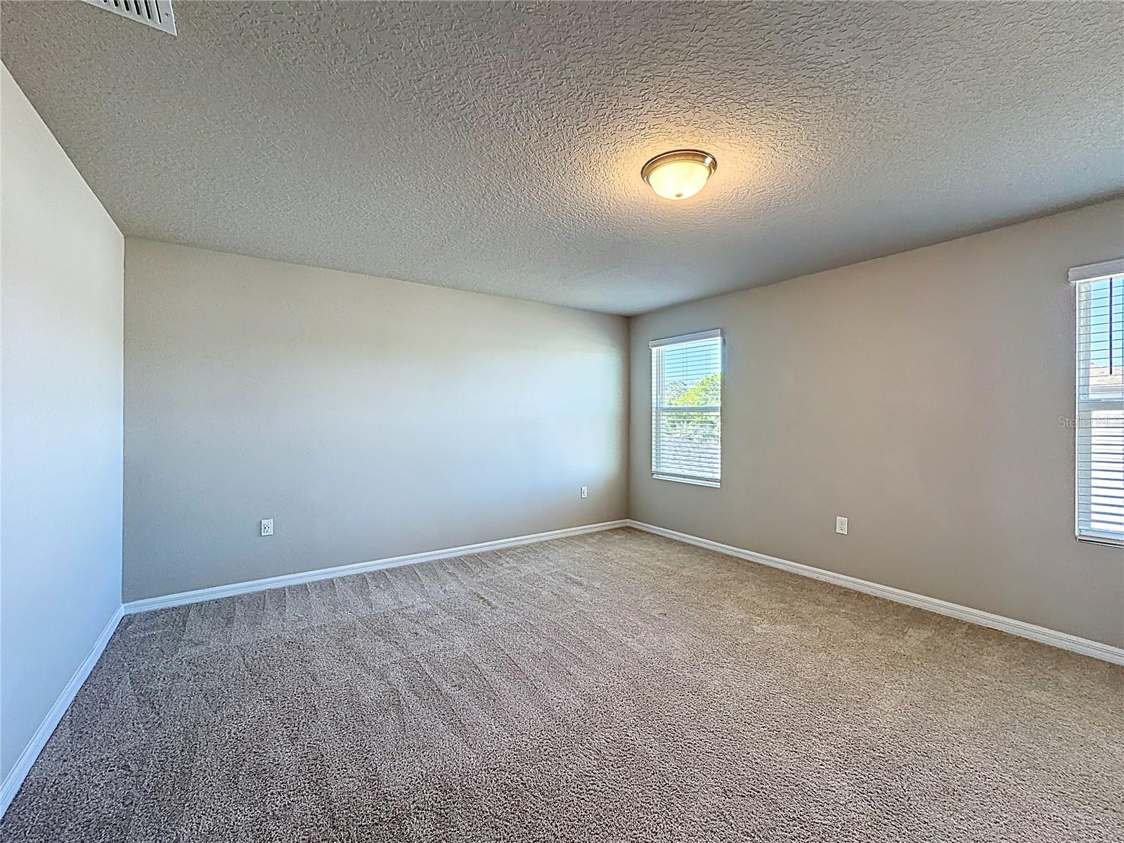 Image 28 of 71 For 5251 Meredrew Lane