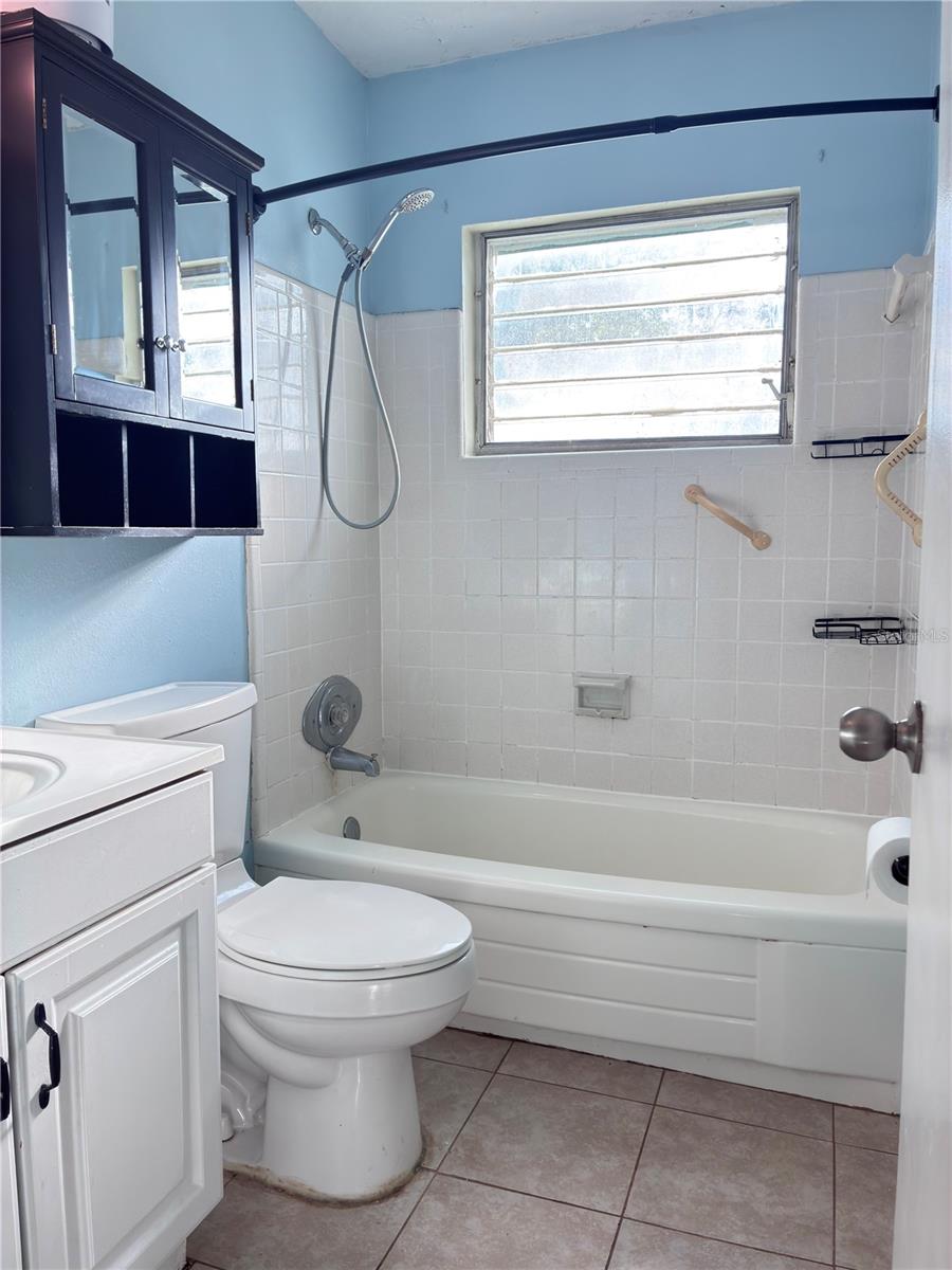 Image 10 of 24 For 120 Club Road