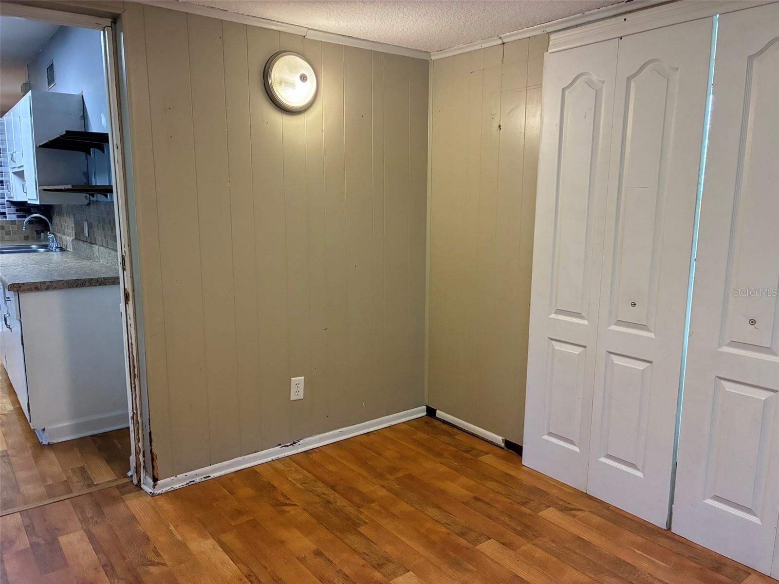 Image 12 of 24 For 120 Club Road