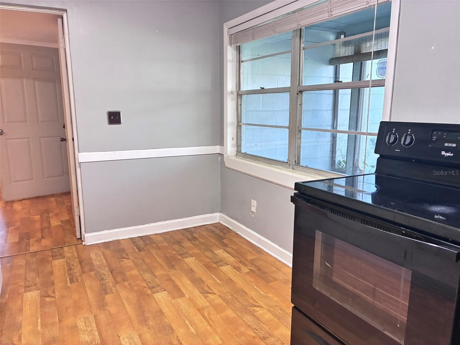 Image 2 of 24 For 120 Club Road