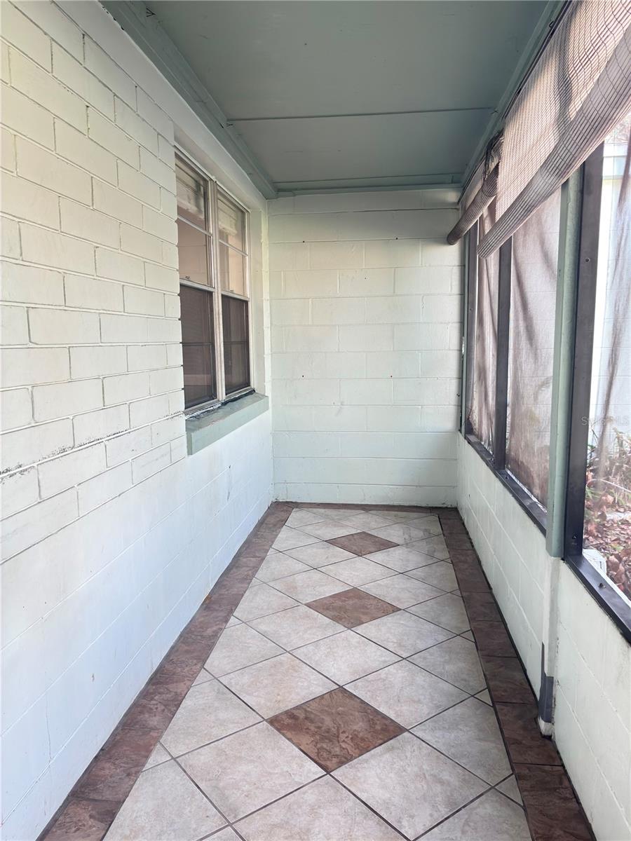 Image 21 of 24 For 120 Club Road