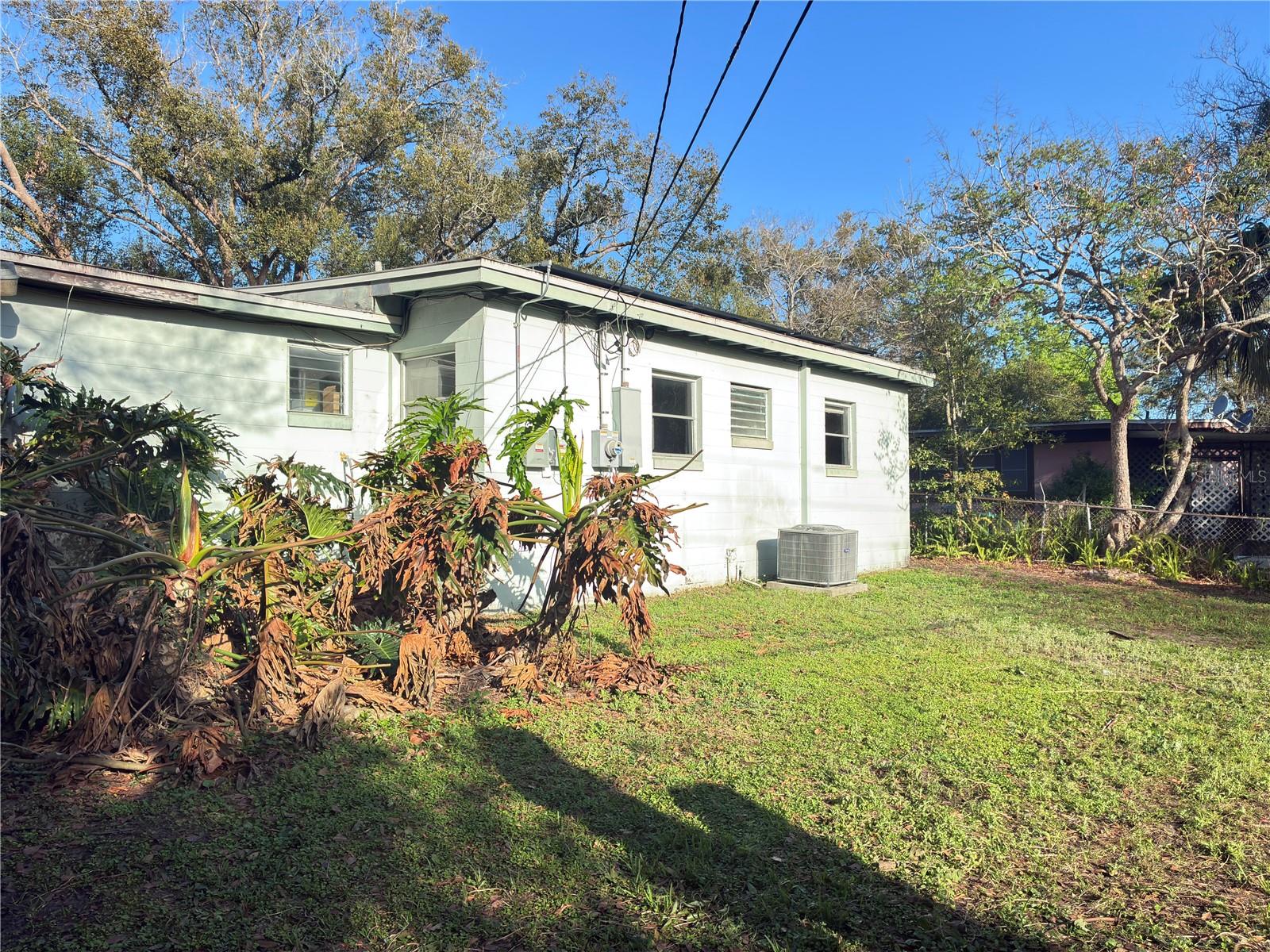 Image 22 of 24 For 120 Club Road