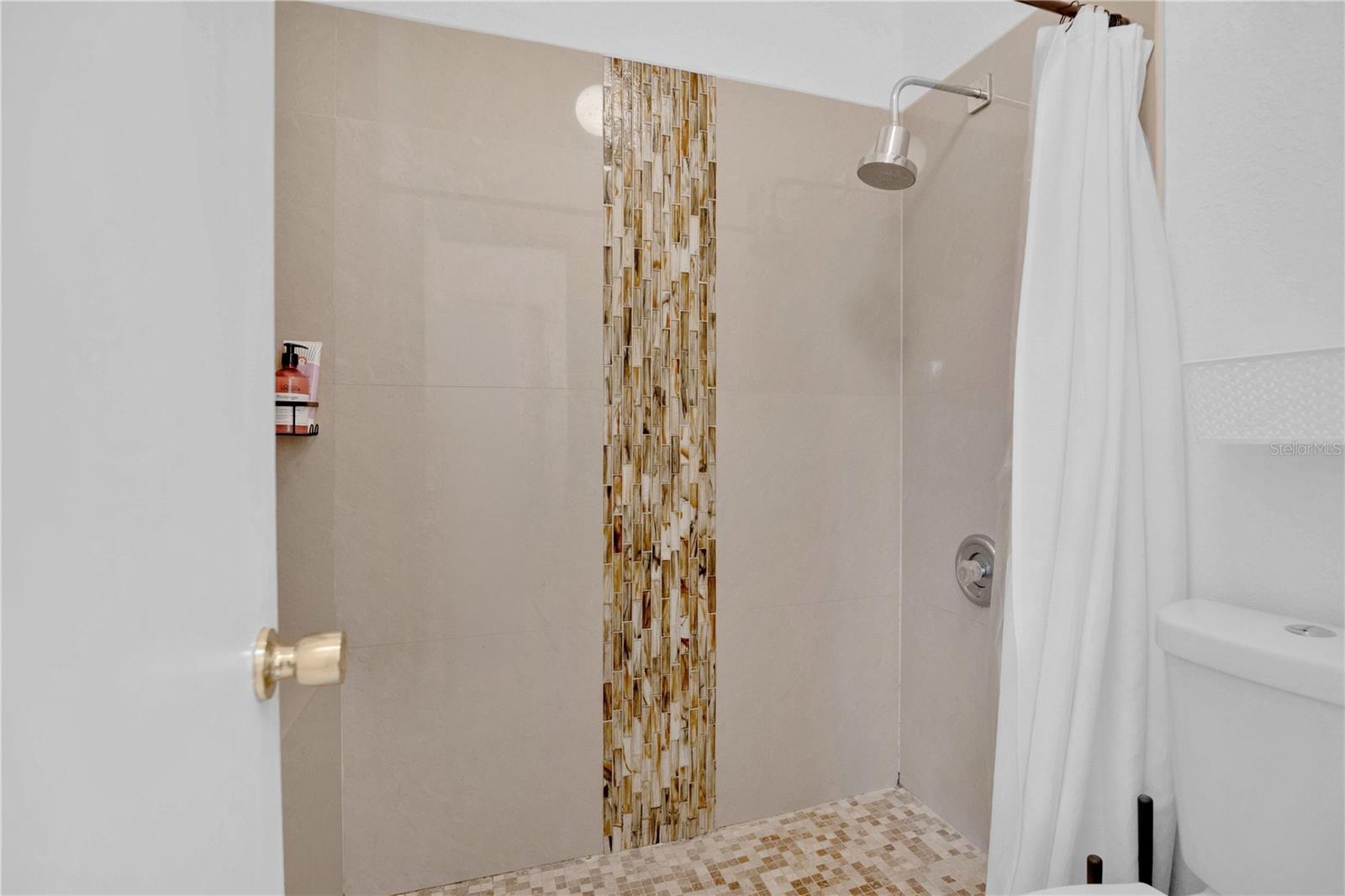 Image 13 of 30 For 12380 Shady Spring Way 105