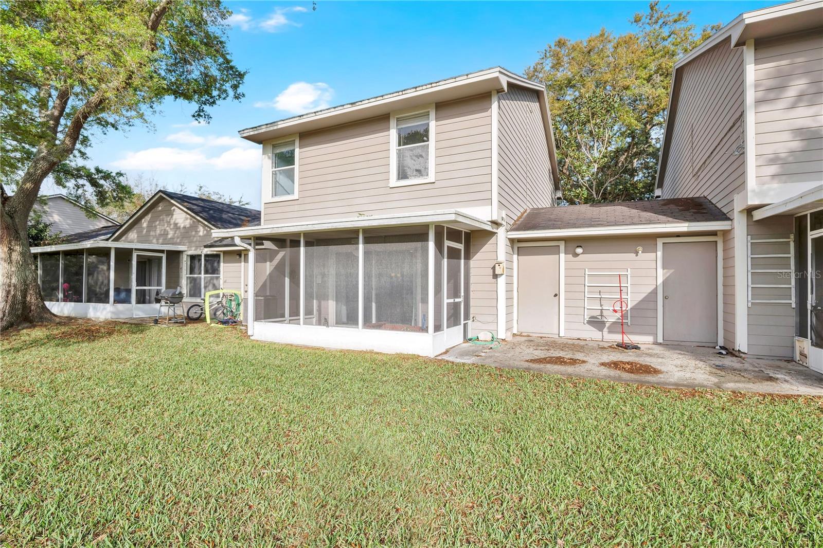 Image 19 of 30 For 12380 Shady Spring Way 105