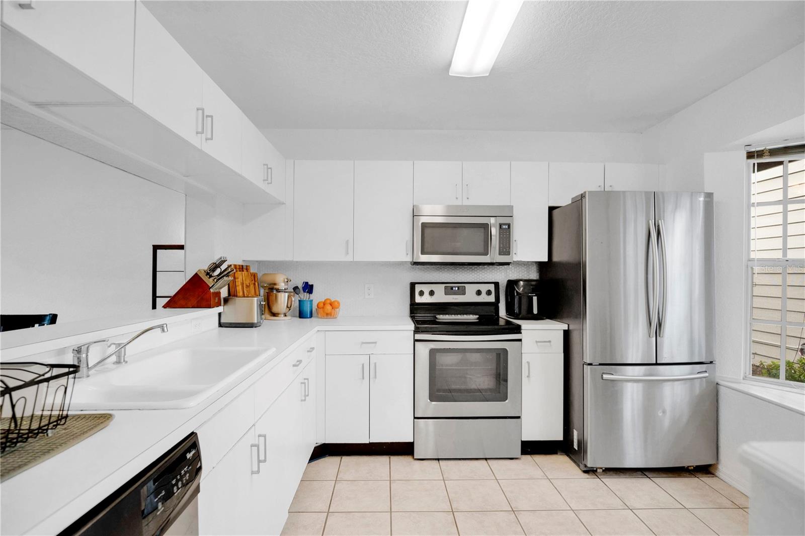 Image 8 of 30 For 12380 Shady Spring Way 105