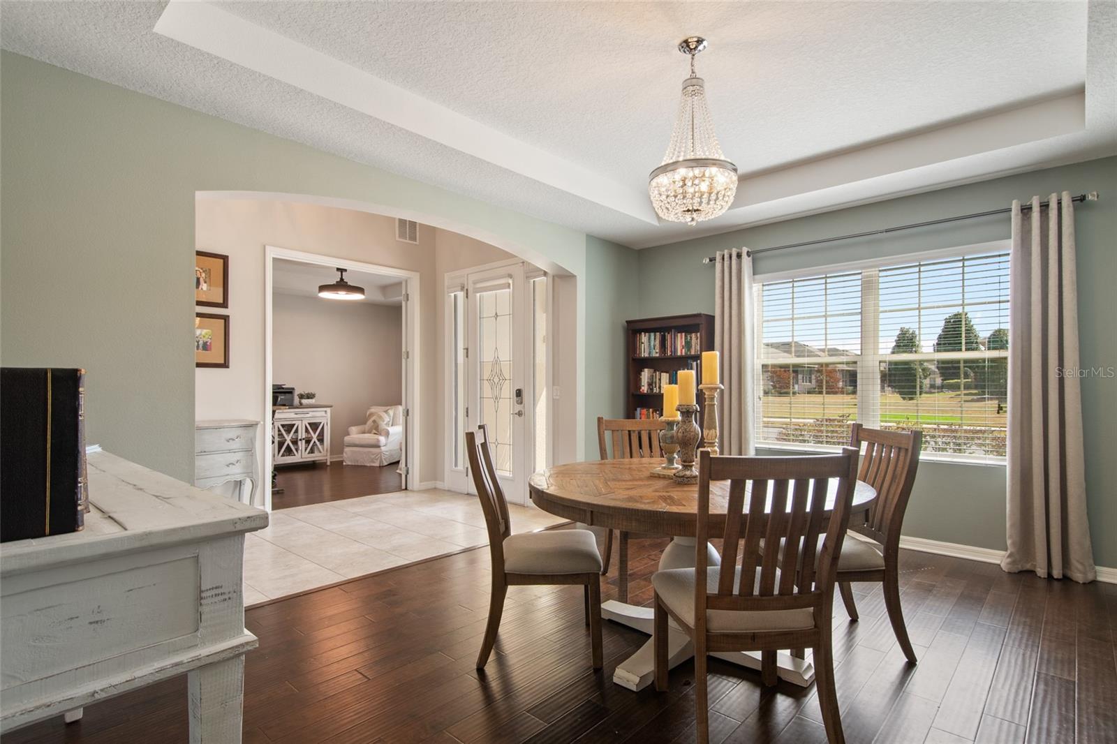 Image 10 of 100 For 615 Timbervale Trail