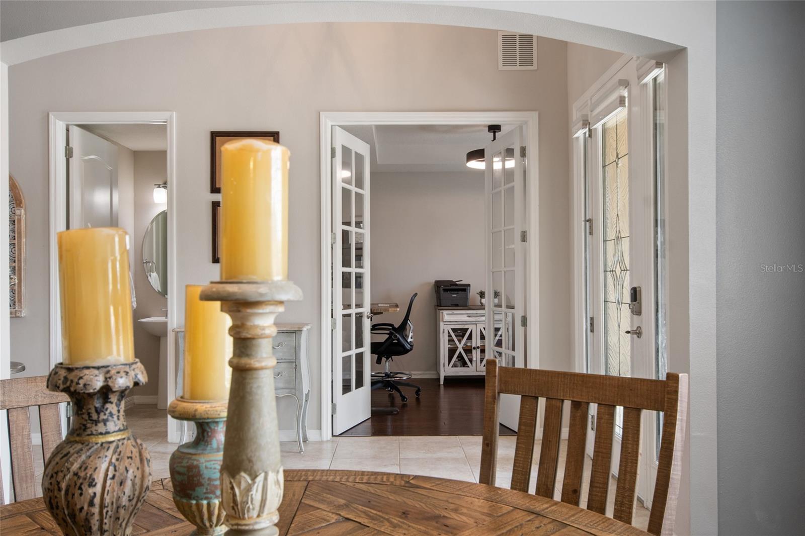 Image 11 of 100 For 615 Timbervale Trail