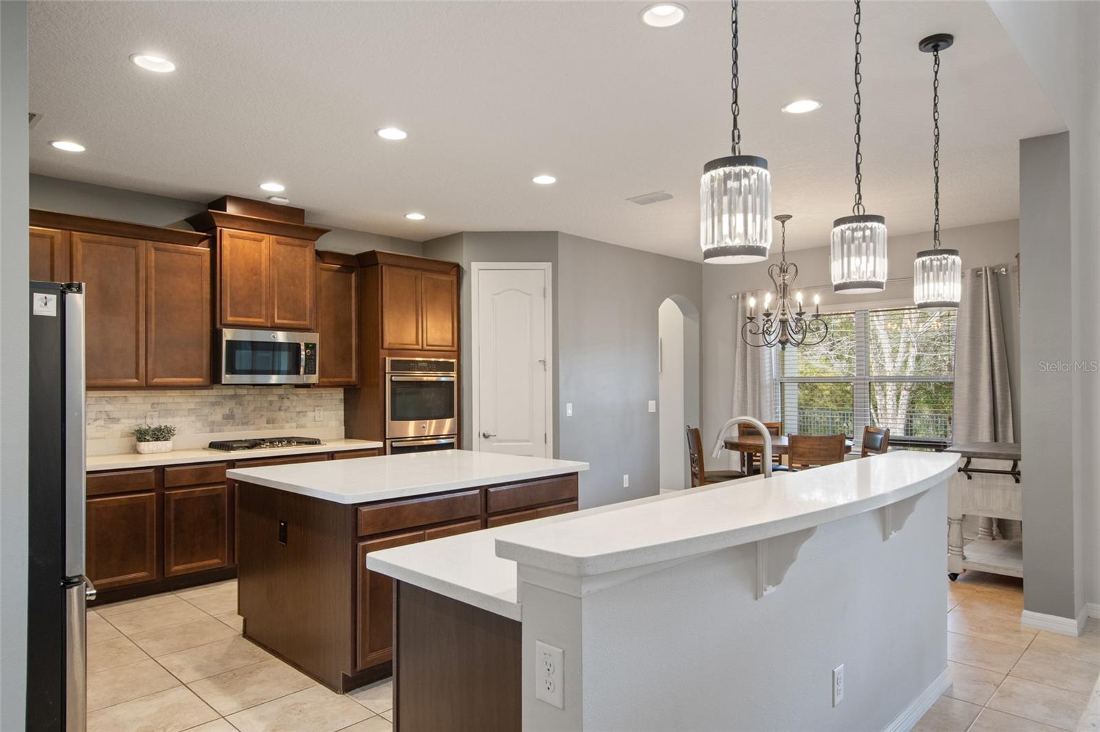 Image 23 of 100 For 615 Timbervale Trail