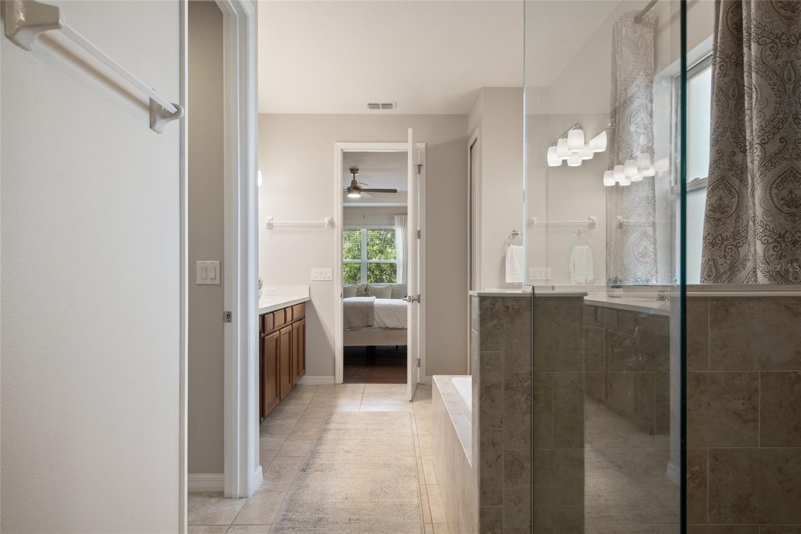 Image 39 of 100 For 615 Timbervale Trail