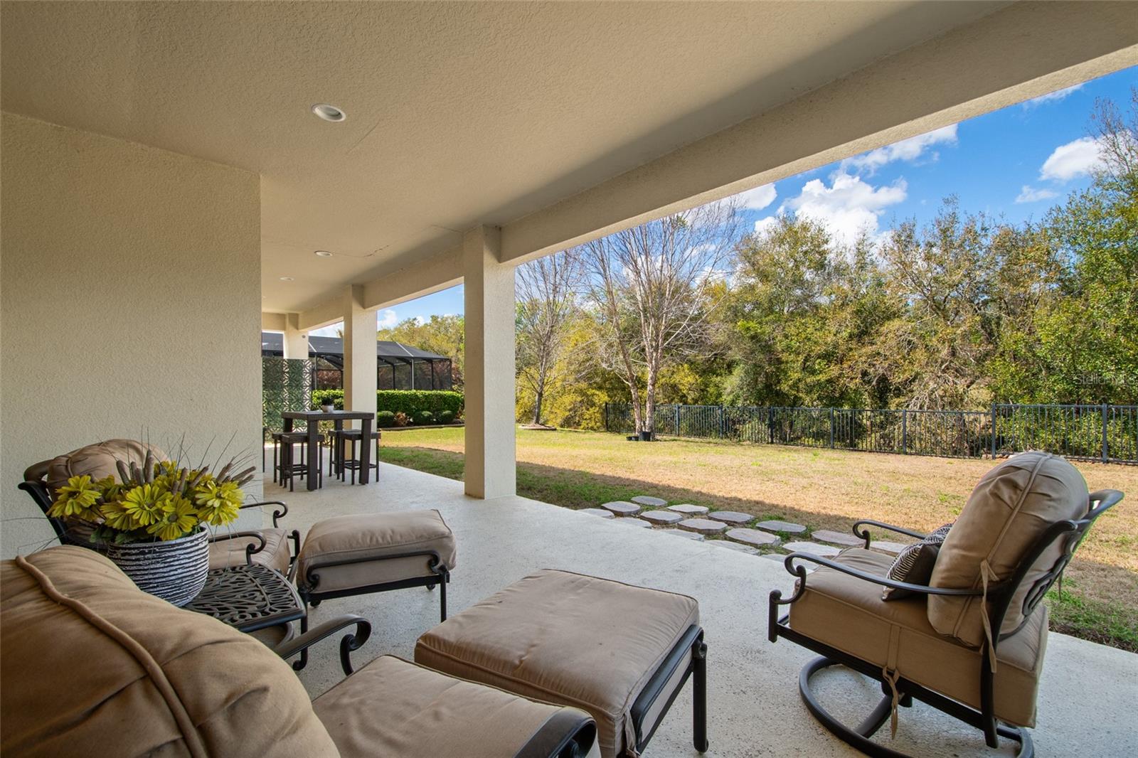 Image 48 of 100 For 615 Timbervale Trail